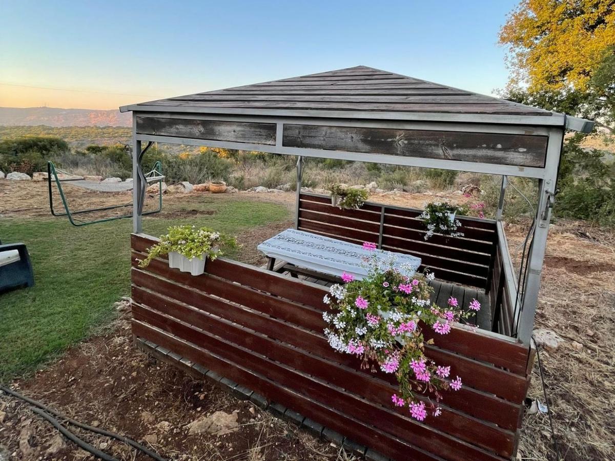Villa Tal Nof Cabins Manot Exterior foto