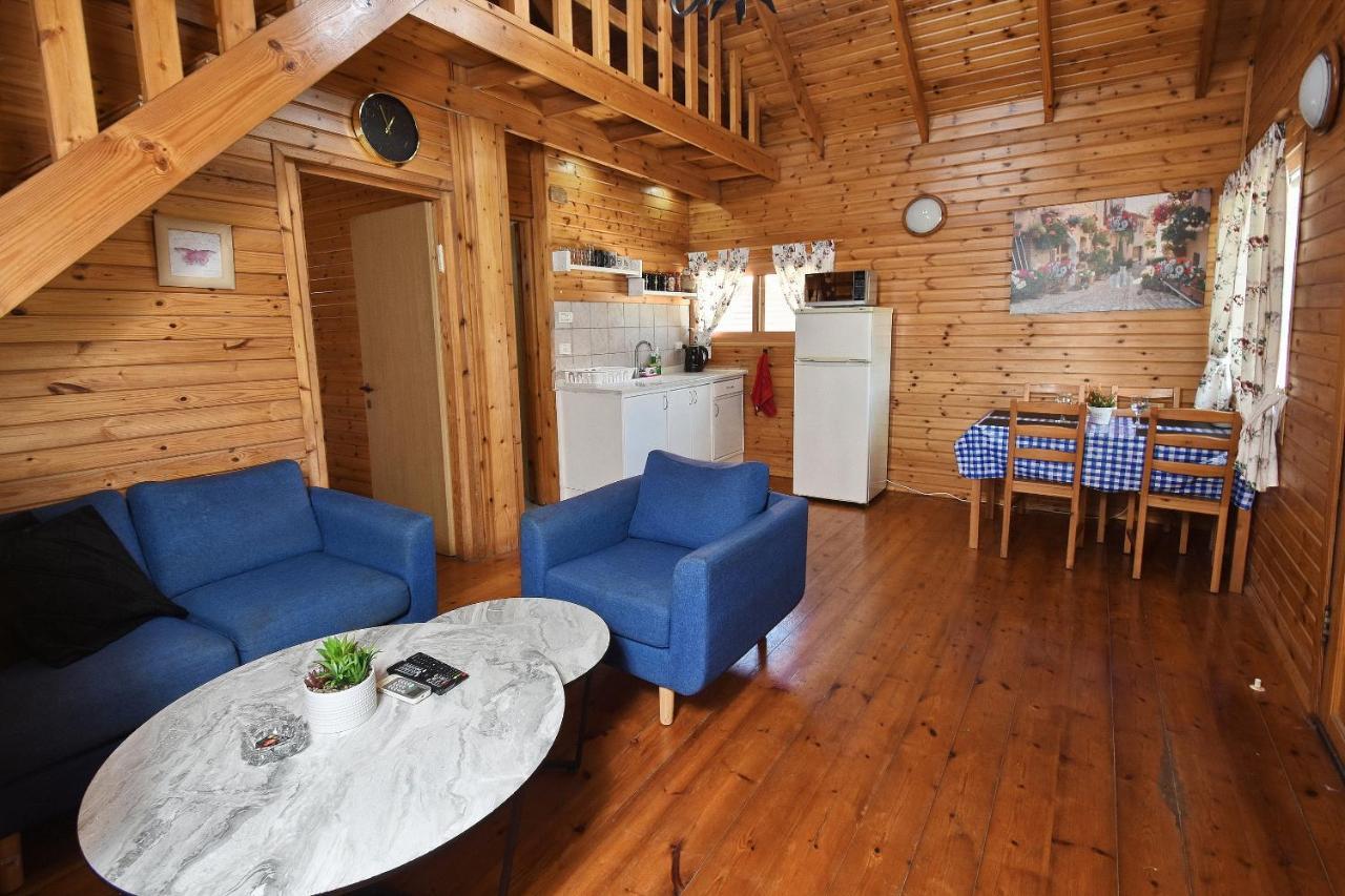 Villa Tal Nof Cabins Manot Exterior foto