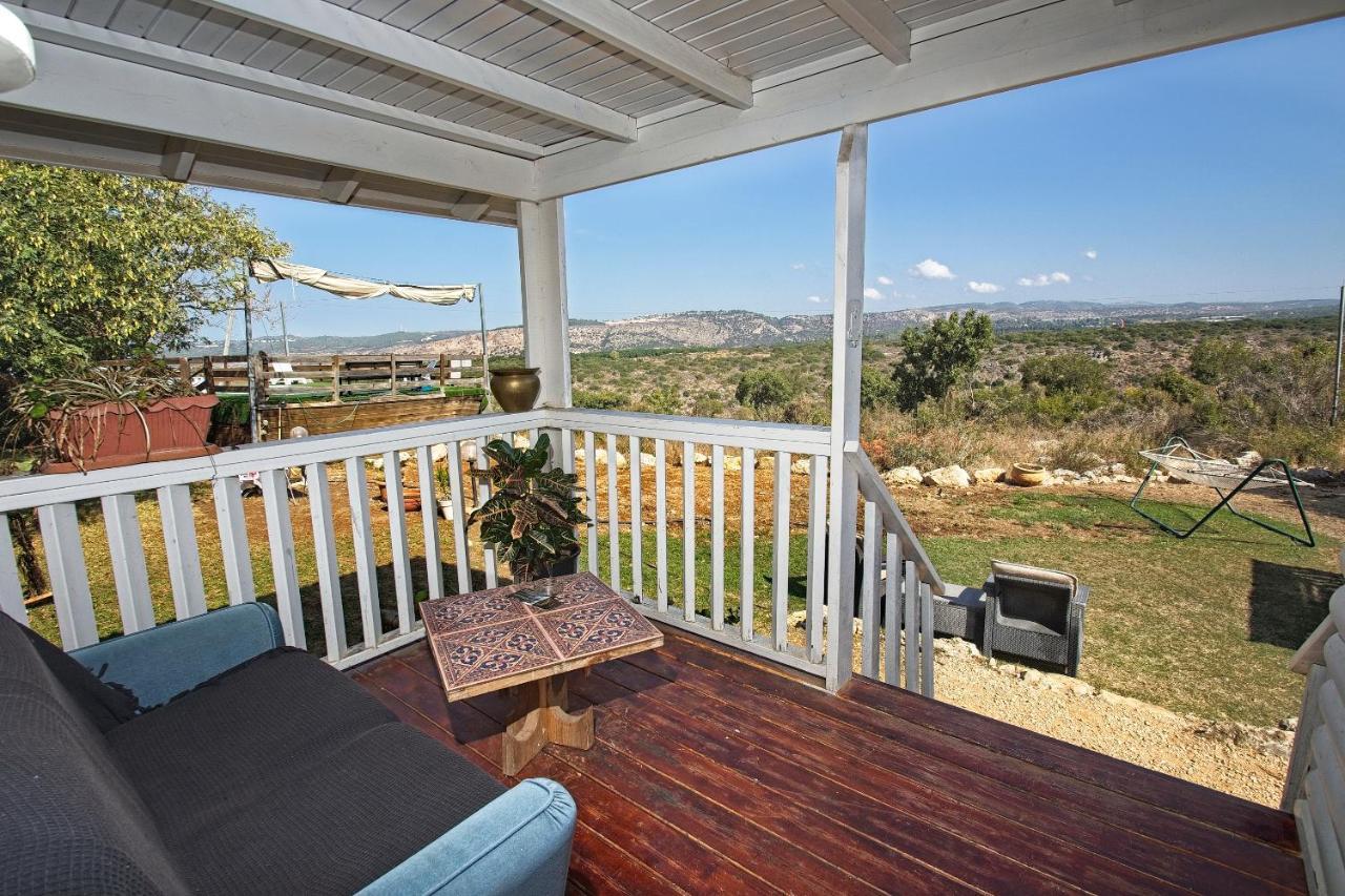Villa Tal Nof Cabins Manot Exterior foto
