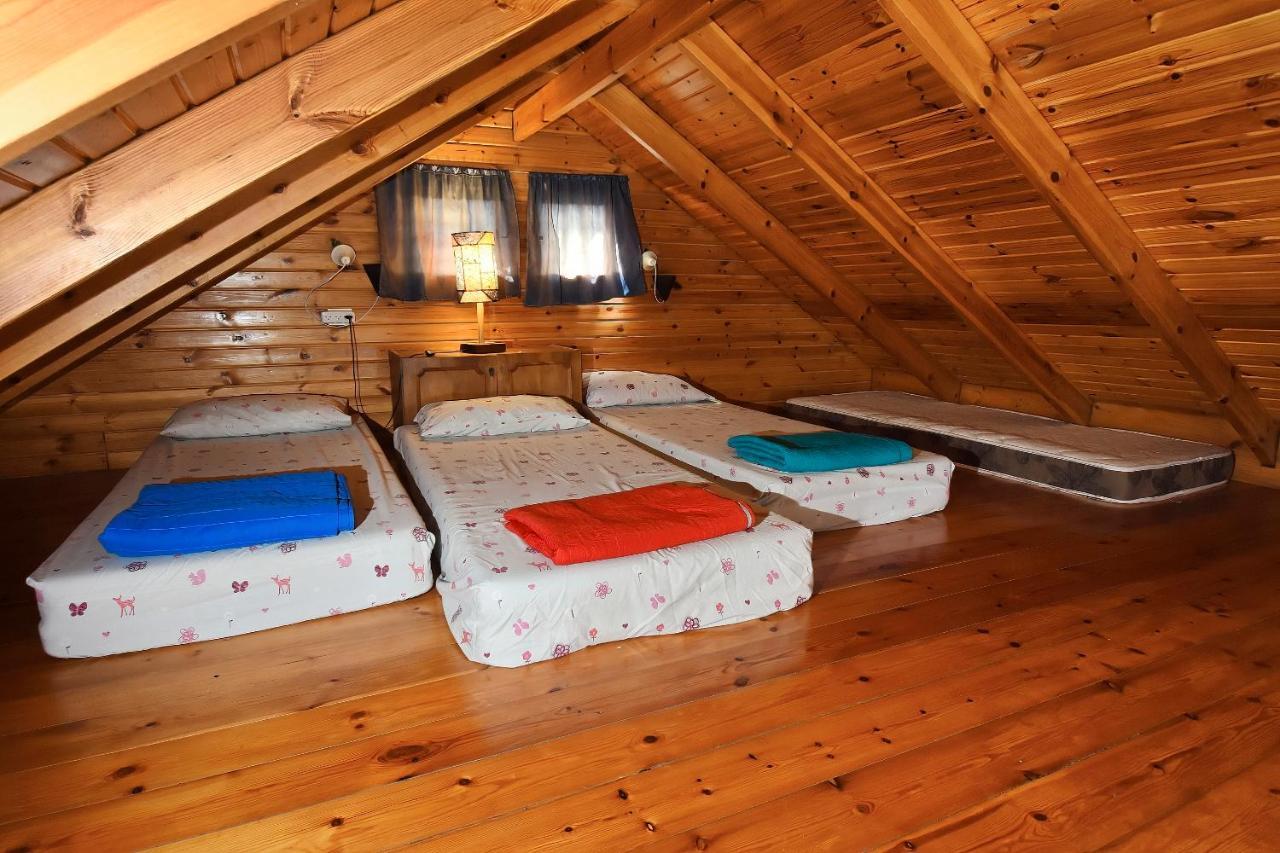 Villa Tal Nof Cabins Manot Exterior foto