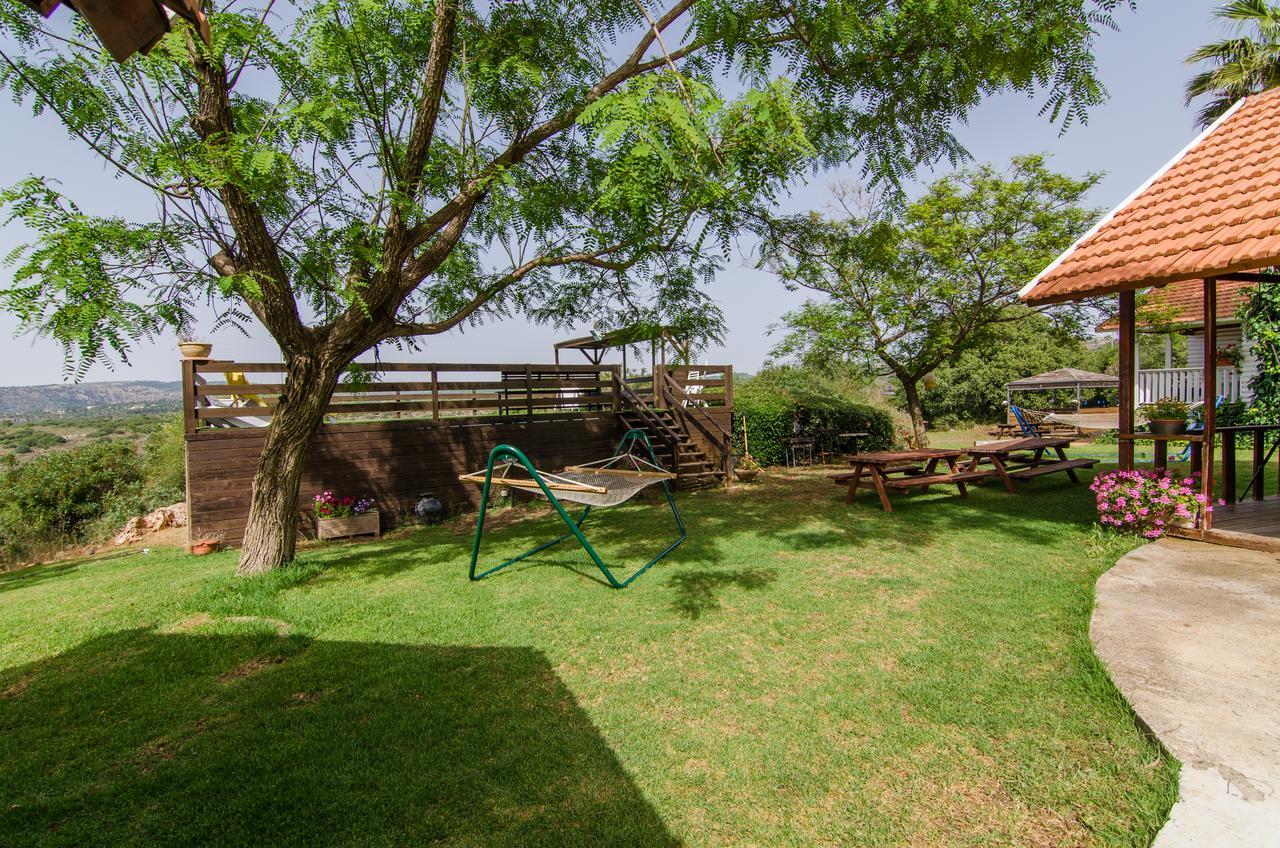 Villa Tal Nof Cabins Manot Exterior foto