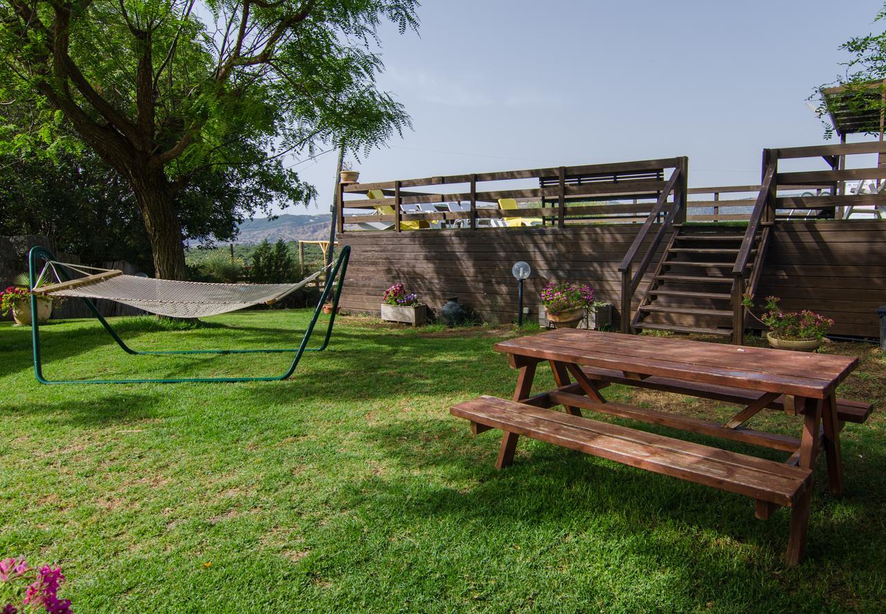 Villa Tal Nof Cabins Manot Exterior foto